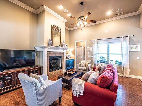 4th image of 1844 S Cherry Hills Dr