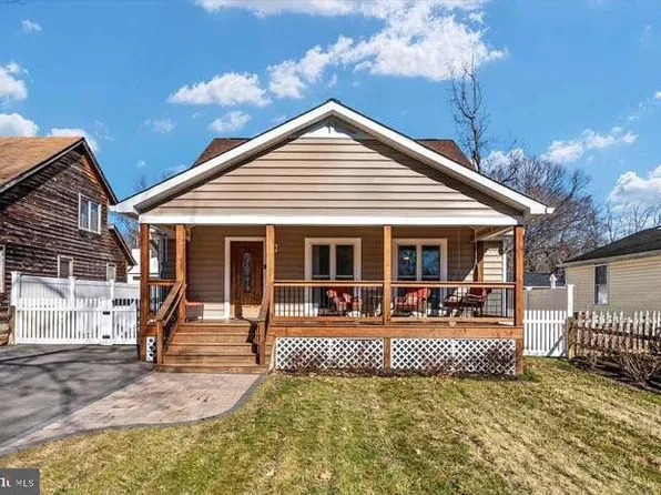 1176 Spruce Ave, Shady Side, MD 20764