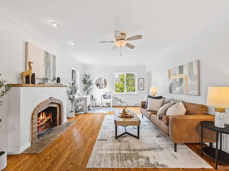2290 Jasmine St — Photo 3
