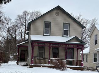 919 10th St, Port Huron, MI 48060