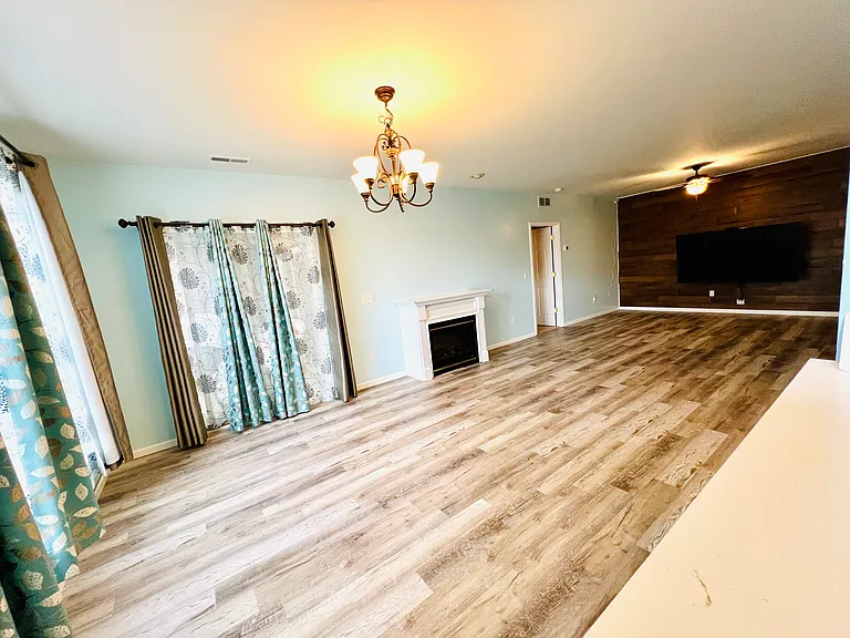 16836 Dover Dr #10 — Photo 13