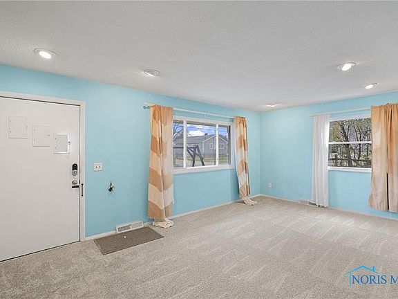 5th image of 2300 Crystal Ave