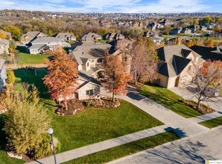 18932 Boyle Cir, Elkhorn, NE 68022