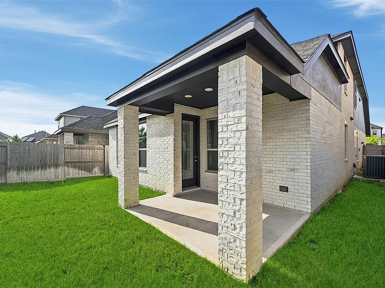 29821 Ellwood Ln — Photo 34
