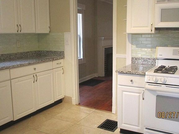 4th image of 1382 Virginia Ave Floor 1