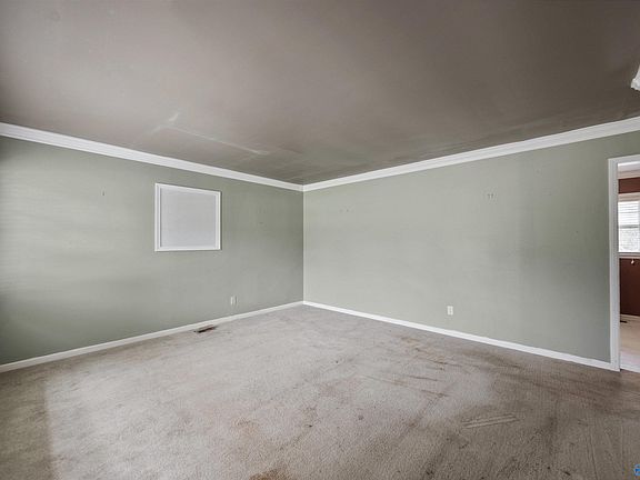 5th image of 3811 Duncan Cir NW