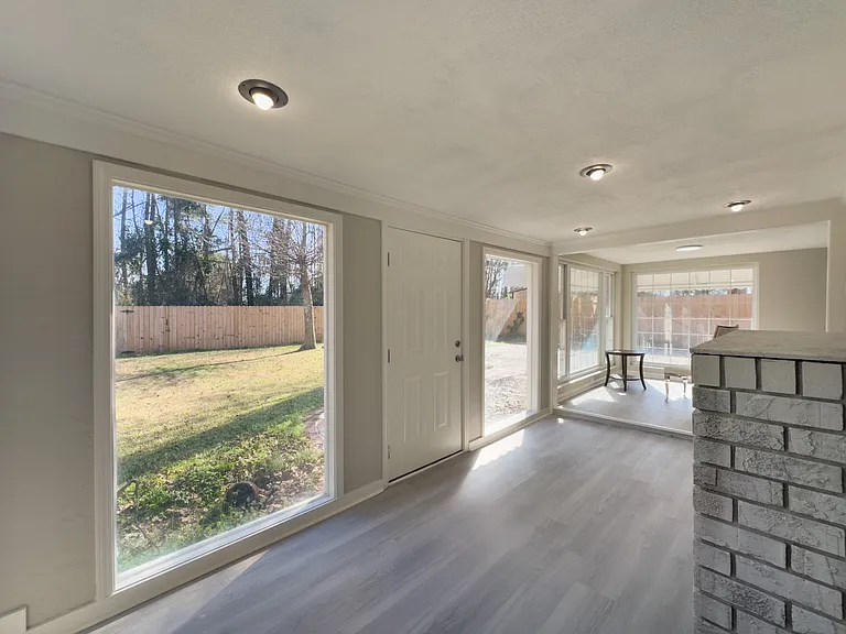 7 Lanvale St — Photo 6
