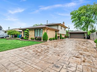 7510 W 83rd Pl, Bridgeview, IL 60455