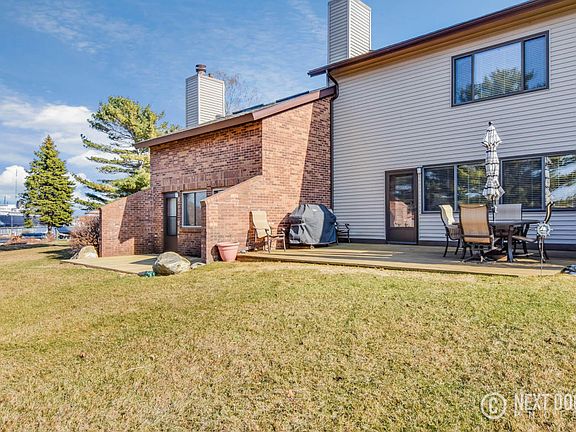 5th image of 261 Harbor Dr