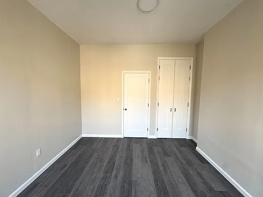 Rented by Pear NYC LLC | media 15