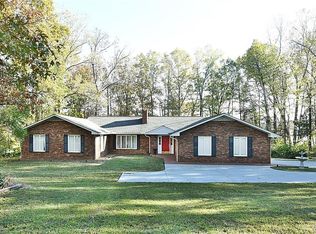 417 Lakeview Rd, Mocksville, NC 27028