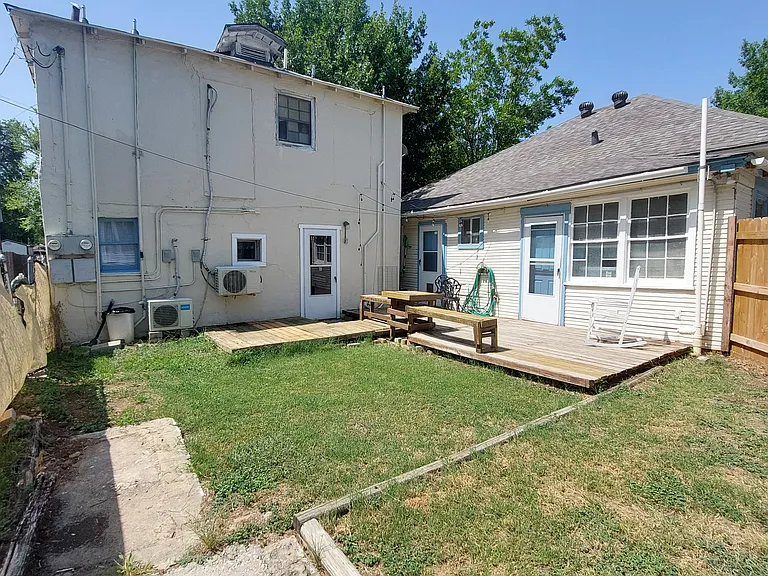 1729 S Henderson St #D — Photo 17