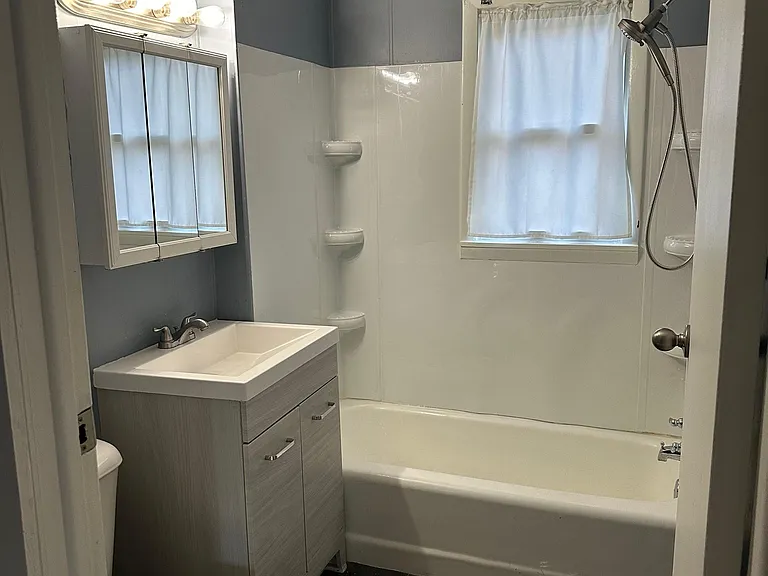 962 Lakeview Dr #1 — Photo 10