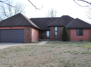 1250 W Will Avenue Ct, Nixa, MO 65714