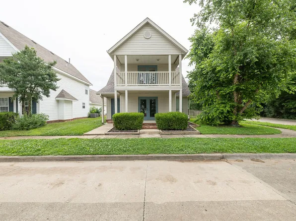 2686 N Whit Ln, Fayetteville, AR 72704