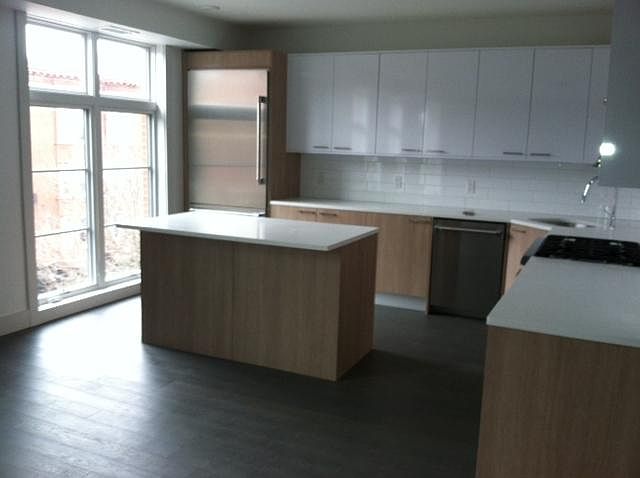 1st image of 410 W Broadway #405