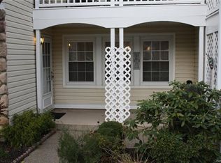 10 Burnham Ct, Fishkill, NY 12524