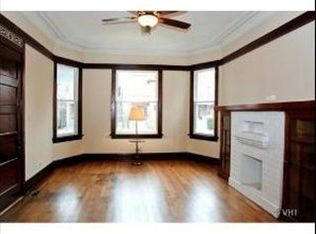 2555 W Argyle St, Chicago, IL 60625