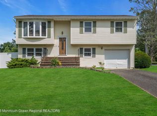 577 Duchess Ct, Toms River, NJ