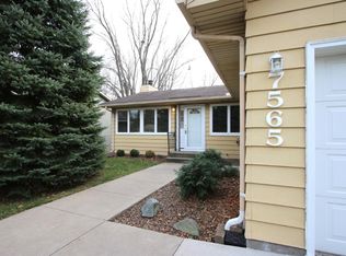 7565 Carillon Plz W, Woodbury, MN 55125