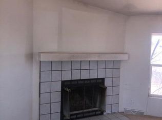 324 1st St NE, Rio Rancho, NM 87124