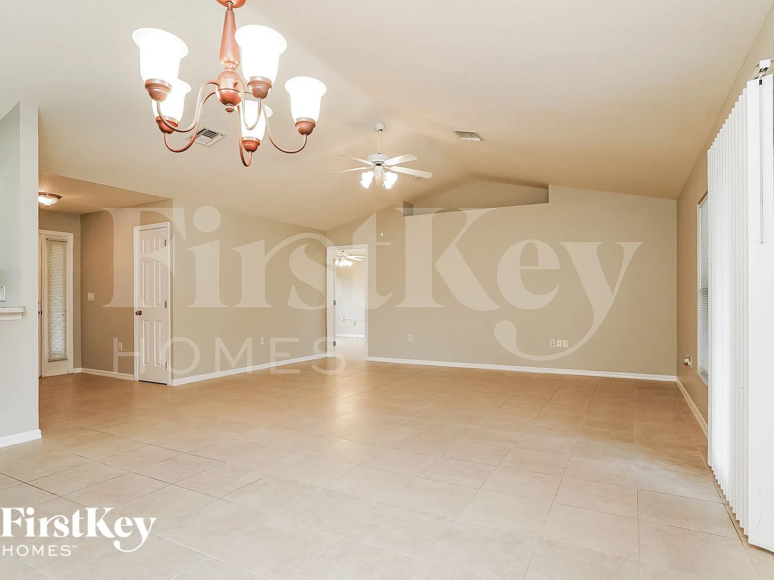 3 bed, 2.0 bath, 1758 sqft, $1,525 — Photo 2