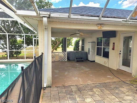 4th image of 3601 NE 21st Pl