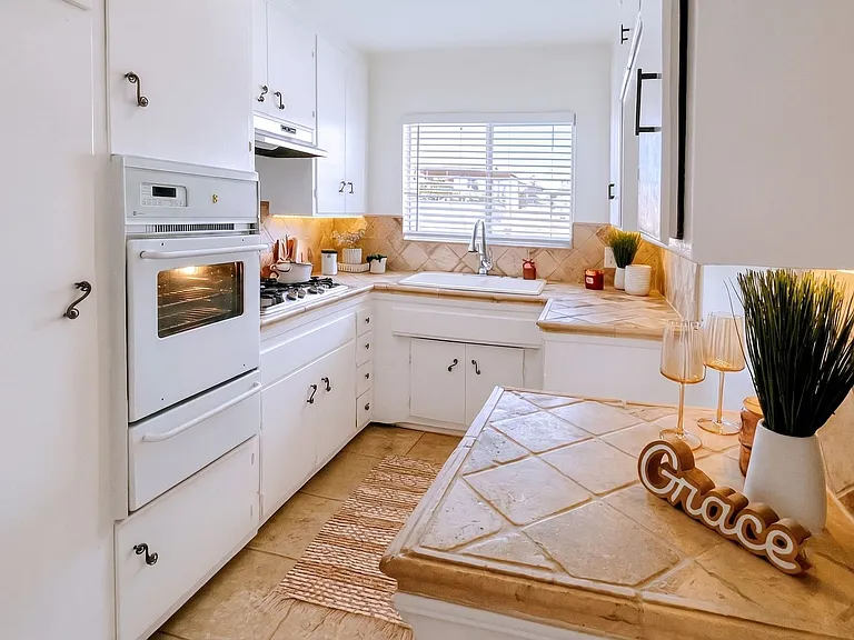 Spacious Beverly Hills 1 Bedroom with Covered Parking at 216 S. Gale Dr Beverly Hills, CA 90211 — Photo 11