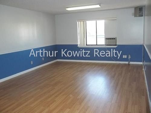 2nd image of 1501 Ridgewood Ave Ste 205
