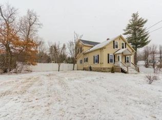 88 School St, Salem, NH 03079