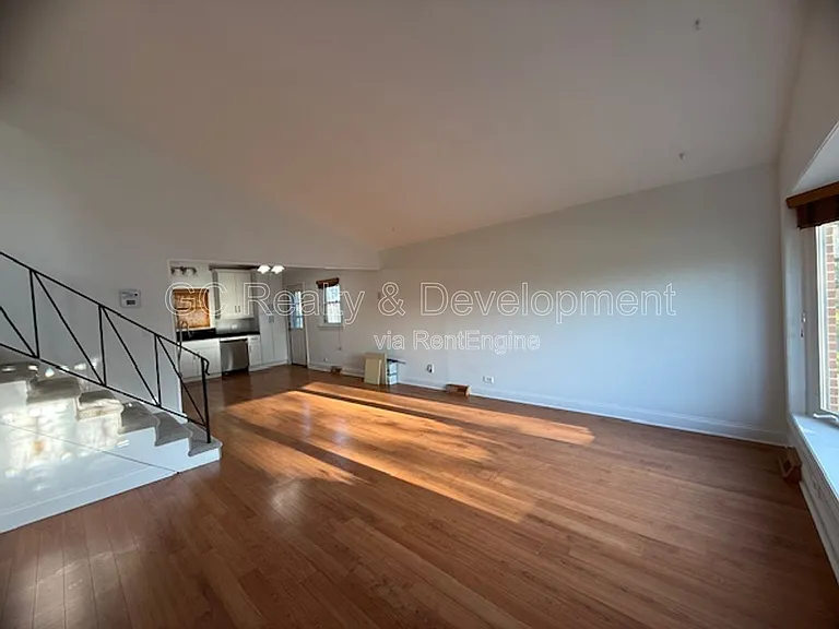 2N278 Prairie Ave — Photo 3