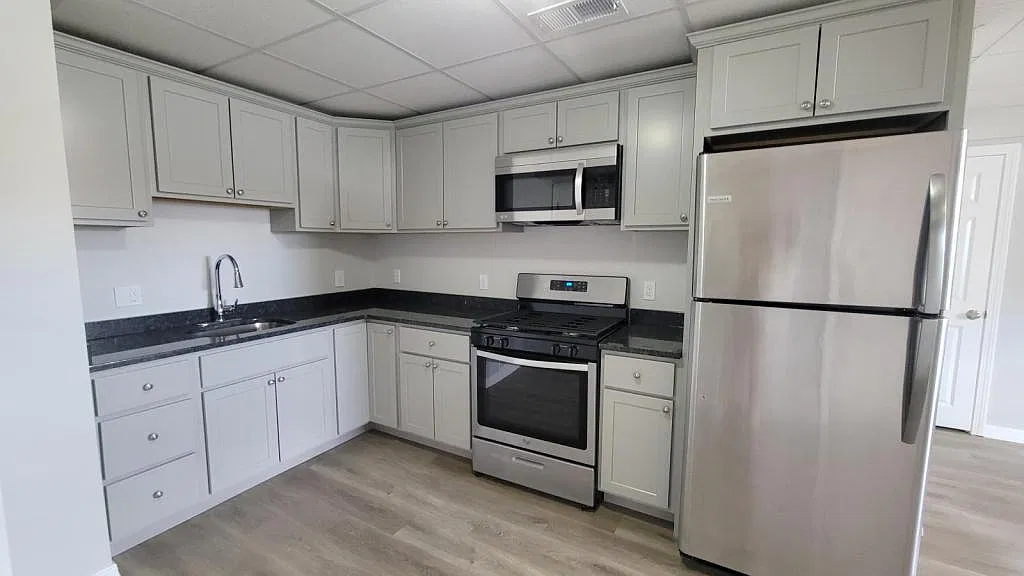 122 Plain St — Photo 1