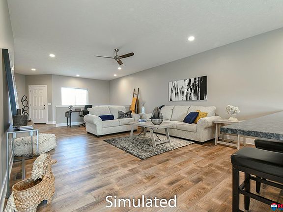 4th image of 5848 S 95th St
