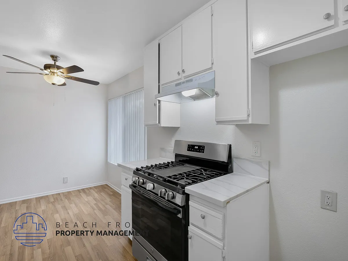 Building Photo - 1547 W 261st St