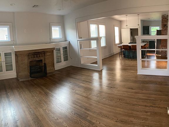 Living/Kitchen Pano