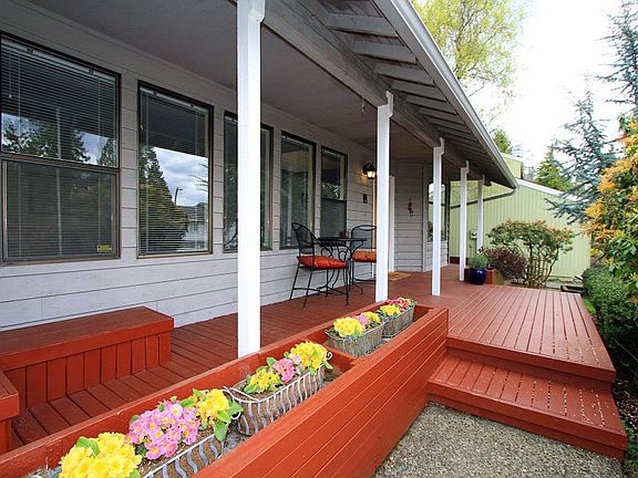 2nd image of 17003 SE 41st St