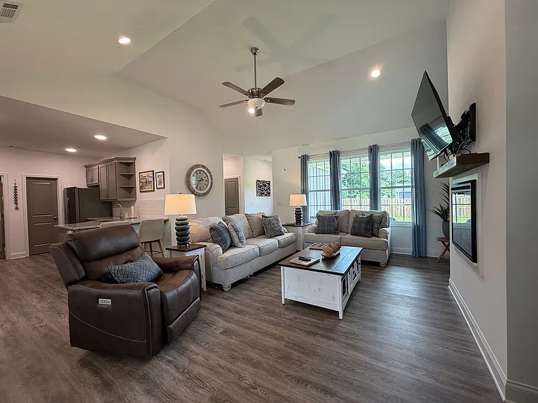 32 Dogwood St NE — Photo 20