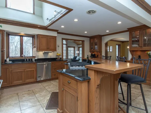 8437 Red Pine Cir, Baxter, MN 56425