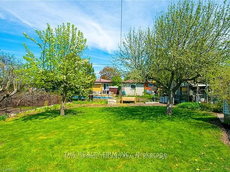 130 Appel St — Photo 6