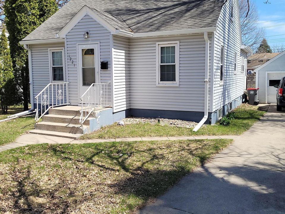 1st image of 1221 Irving St