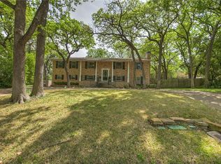 2608 Black Oak Ln, Arlington, TX 76012