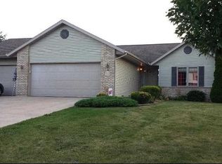 722 N Heatherstone Dr, Sun Prairie, WI 53590