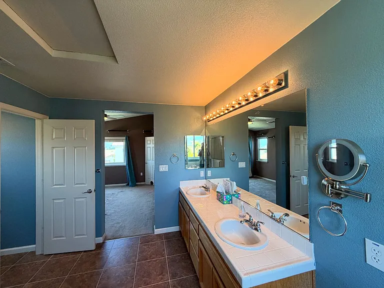 720 Legends Pl — Photo 23