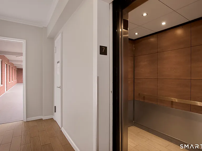 700 Summer St #7G — Photo 4