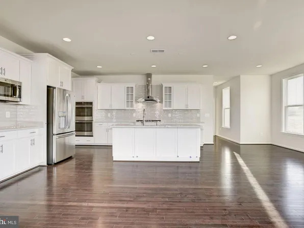 209 Stoic St SE, Leesburg, VA 20175