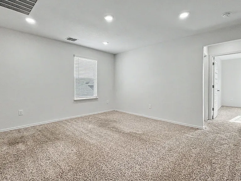 2437 Dielman Dr — Photo 15