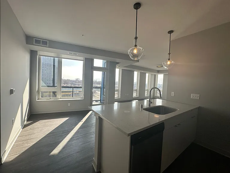 Luna Apartments — Photo 112