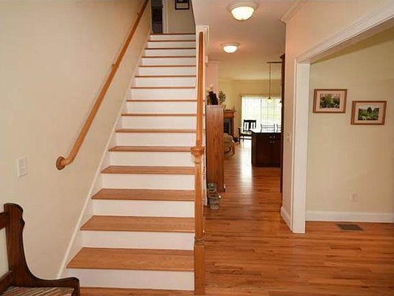Front Entrance/ Staircase