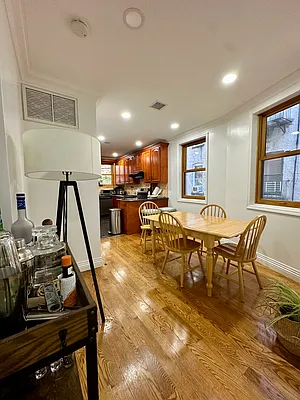 Rented by Building Equity Real Estate LLC | media 4