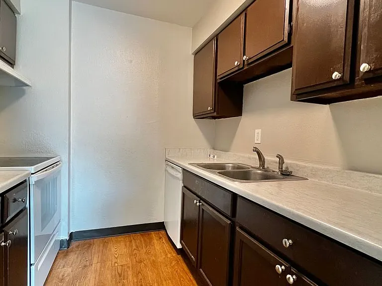 NShields632 (KC-LN-KB) — Photo 13